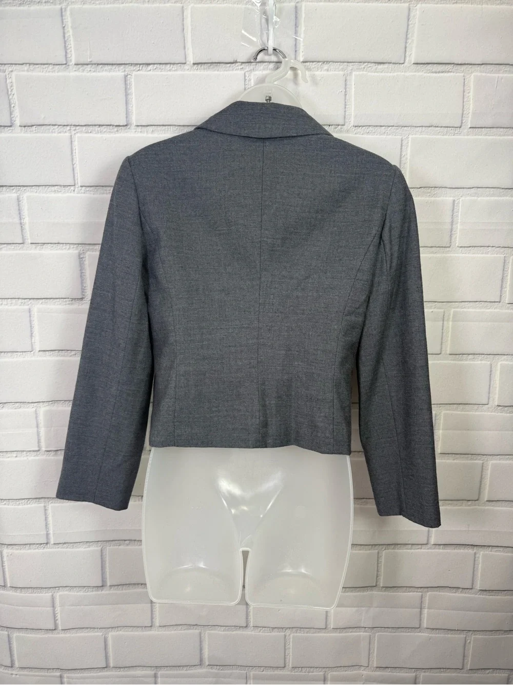 Chadwicks Gray 100% Wool Cropped Blazer Jacket Petite 2P Career Office Classic